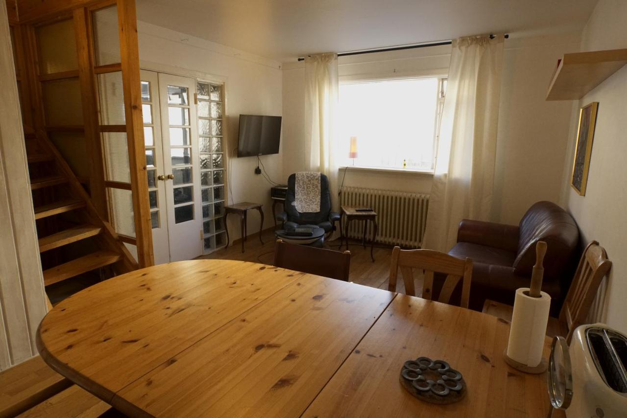 Cozy On The Strip Apartment Reykjavik Ngoại thất bức ảnh